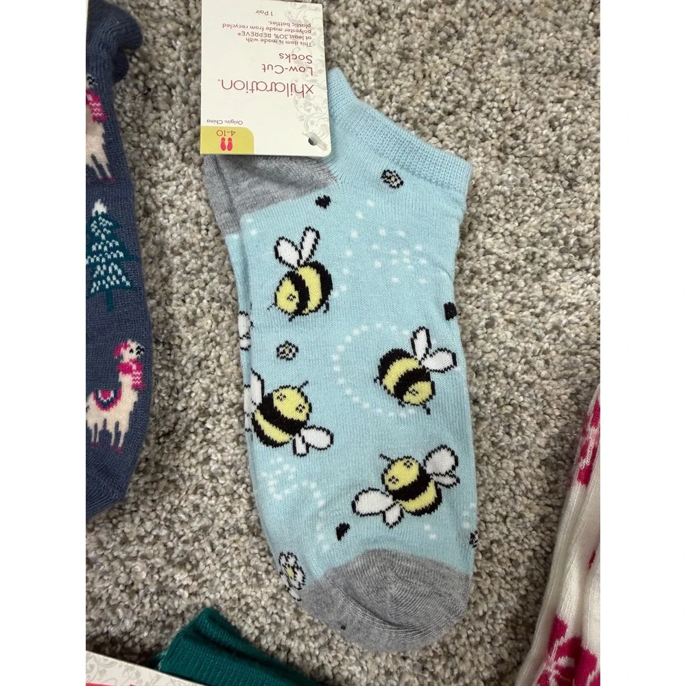 Miscellaneous Women Socks Lot‎ of 5